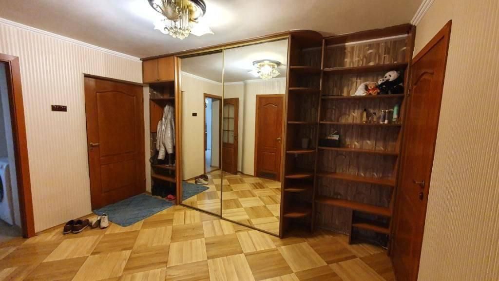 Продам 3-кімнатну кватиру в центрі, вулиця лабараторна 14 AM