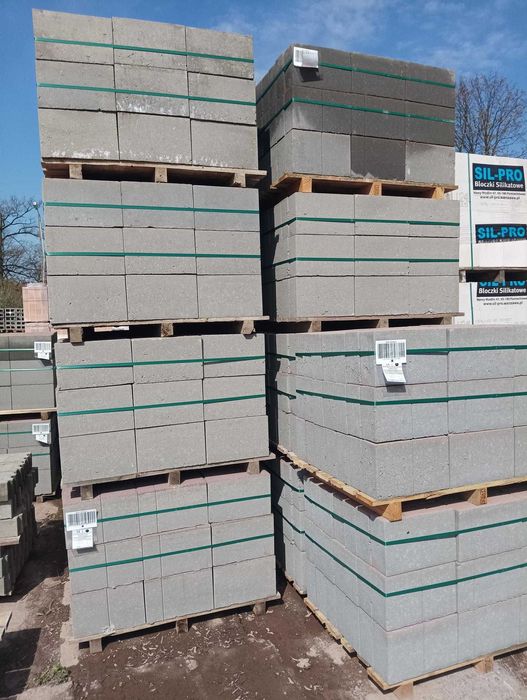 Bloczek betonowy, fundamentowy B20