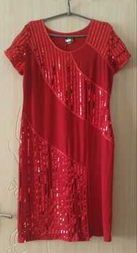 Шикарна червона сукня 
з паєтками смуги