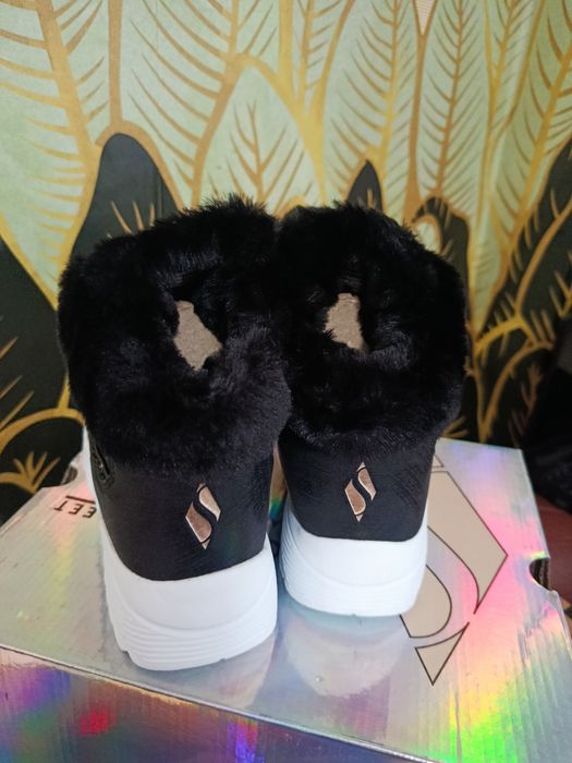 Skechers 35 36 сапоги ботінки демісезон євро зима теплі кросівки