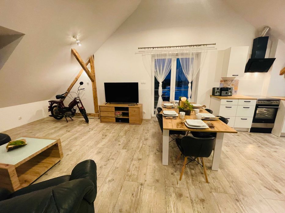 Domek dla 4 osób , sauna ,ogród, jacuzzi.