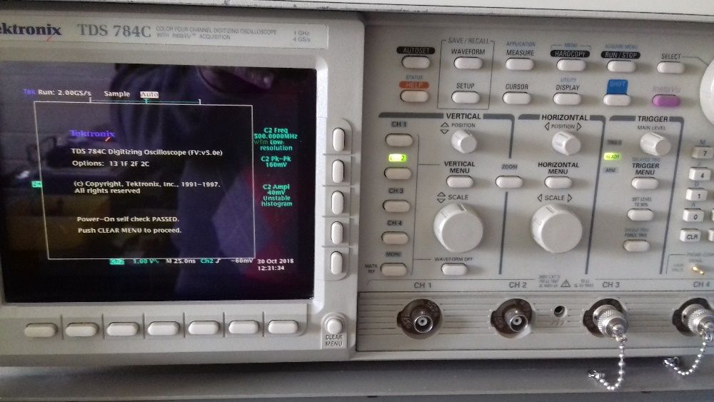 Osciloscopio TEKTRONIX Digital TDS784C