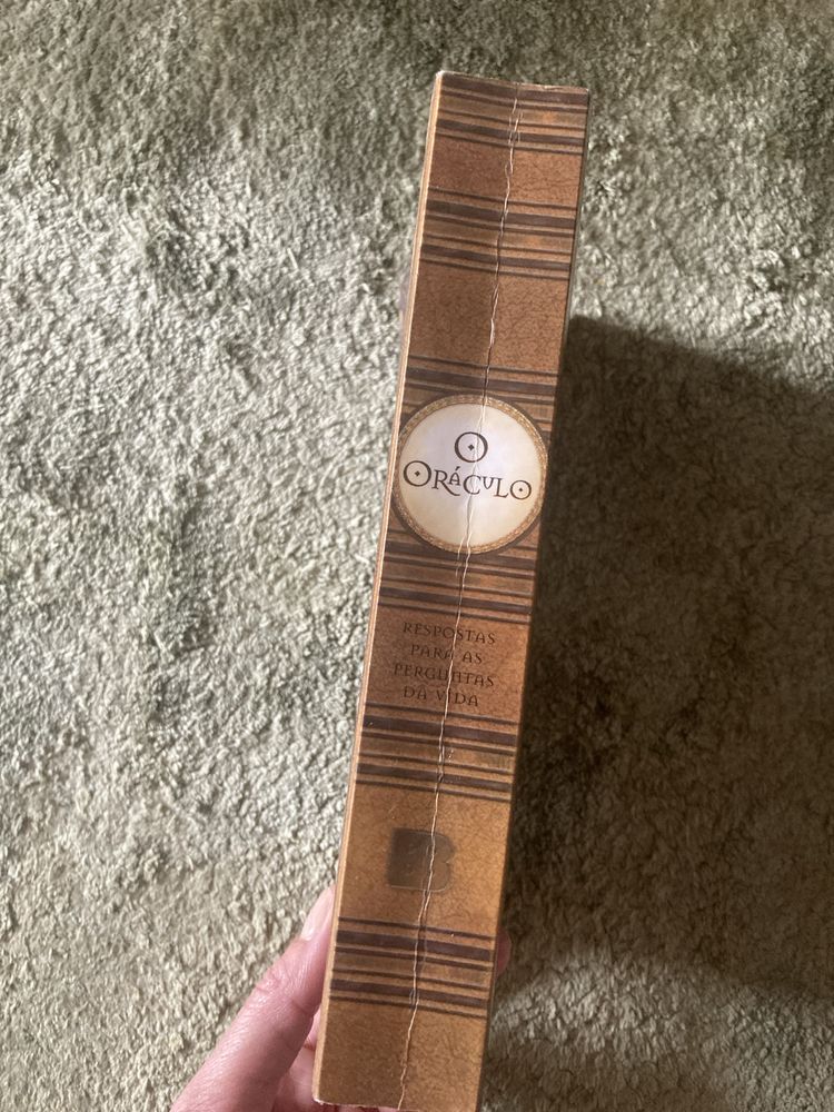 Livro o Oráculo de Georgia Routsis Savas