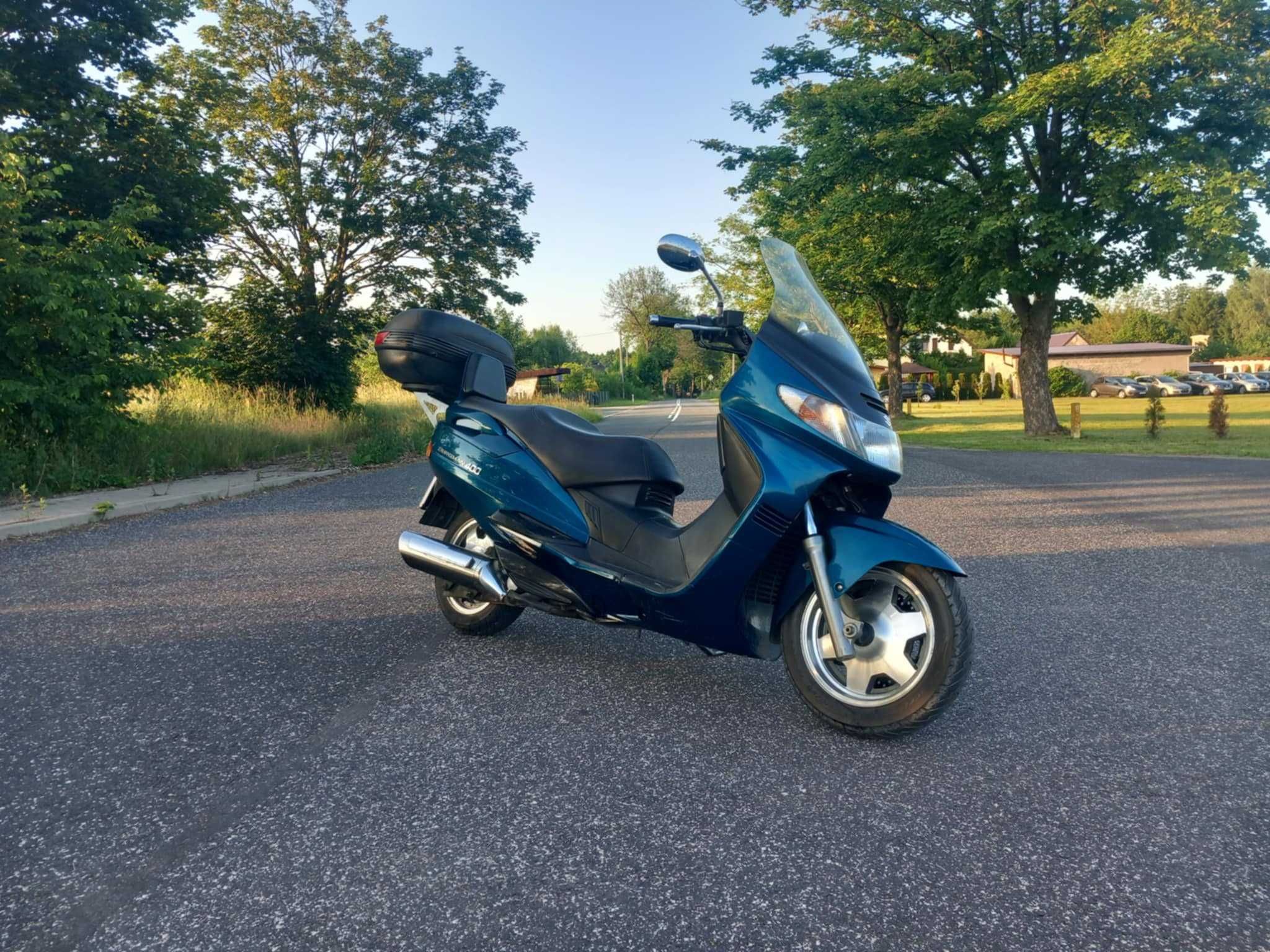 Suzuki Burgman 400