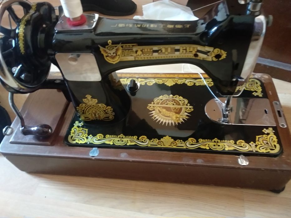 Продам швейную машинку в хорошем состоянии