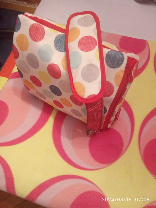 Assento de bébé para cadeira