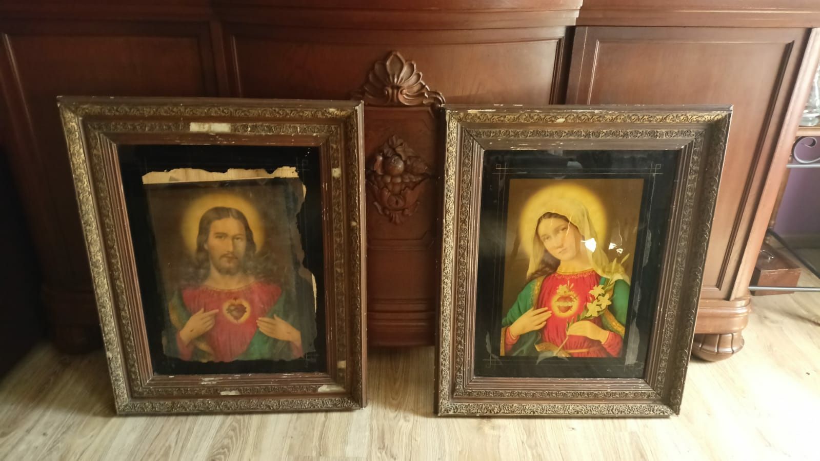 2 przepiękne  obrazy przedwojenne  z  czeskiej Pragi  Jezus i Maryja