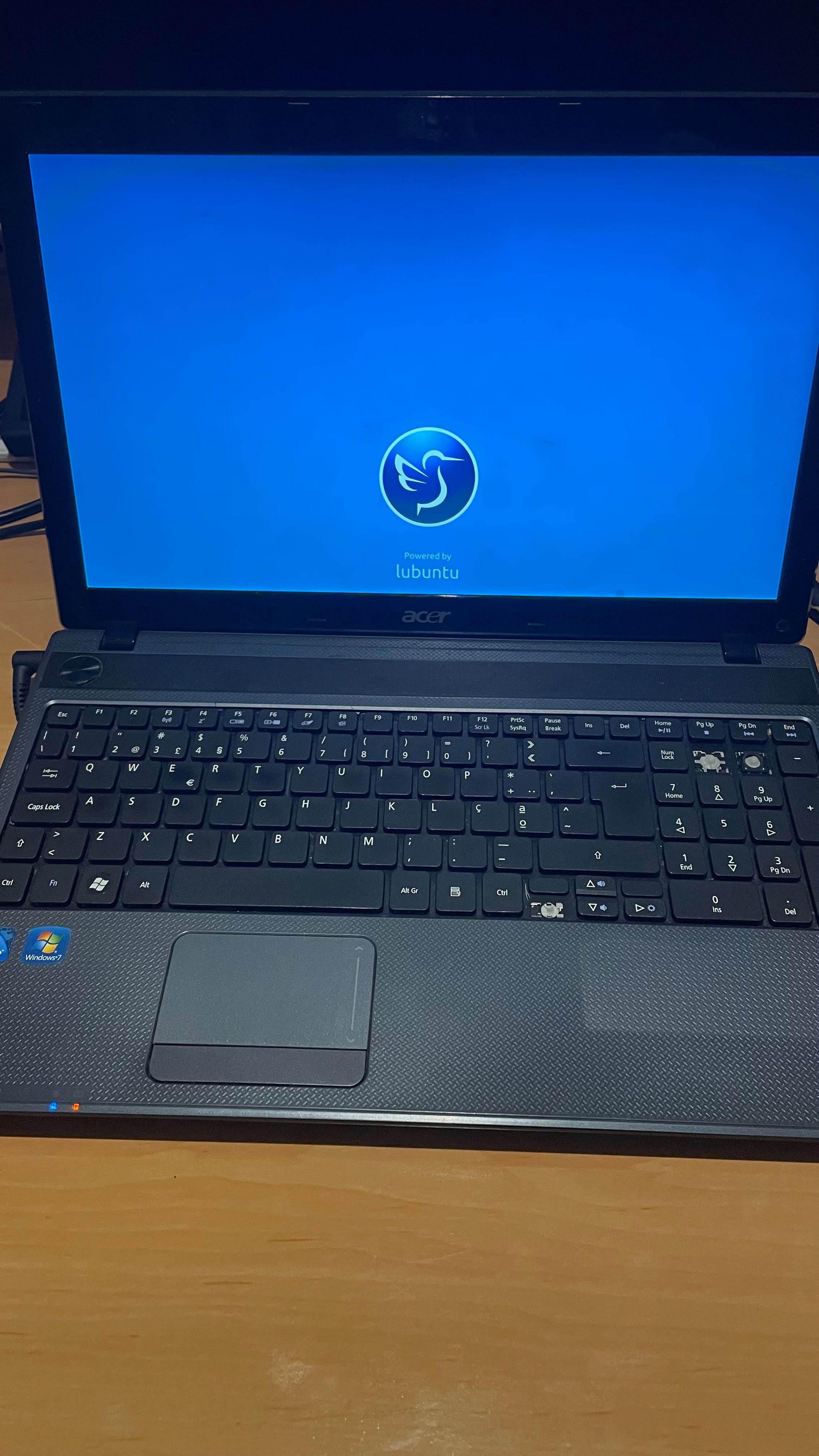 Portátil acer a funcionar para peças