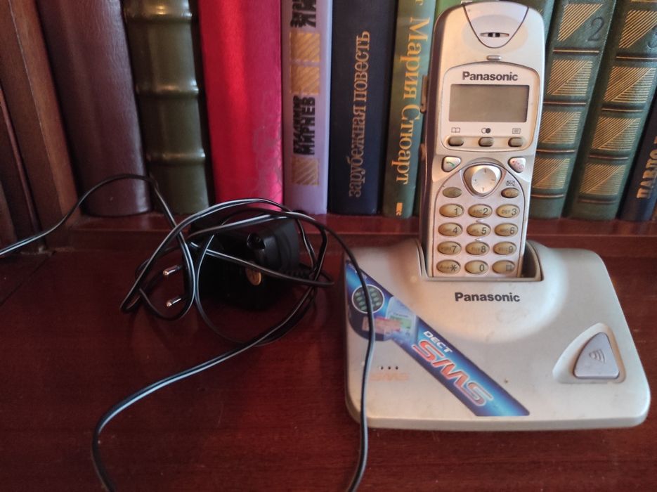 Радиотелефон с адаптером рабочий