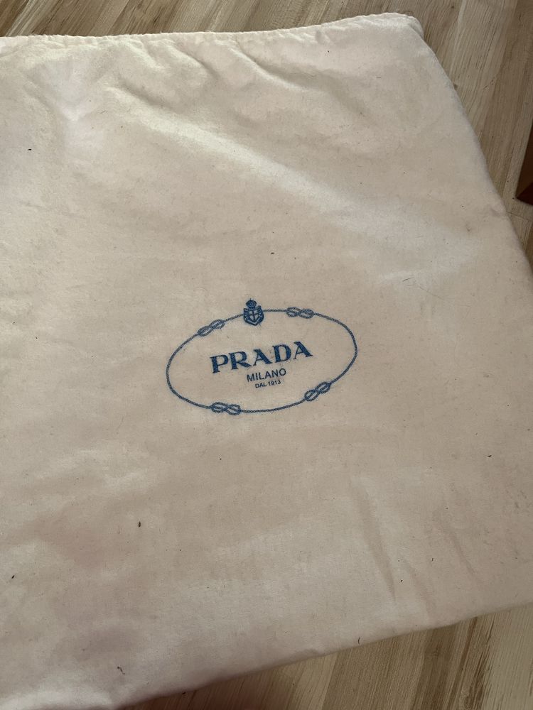 Sprzedam torebkę Prada