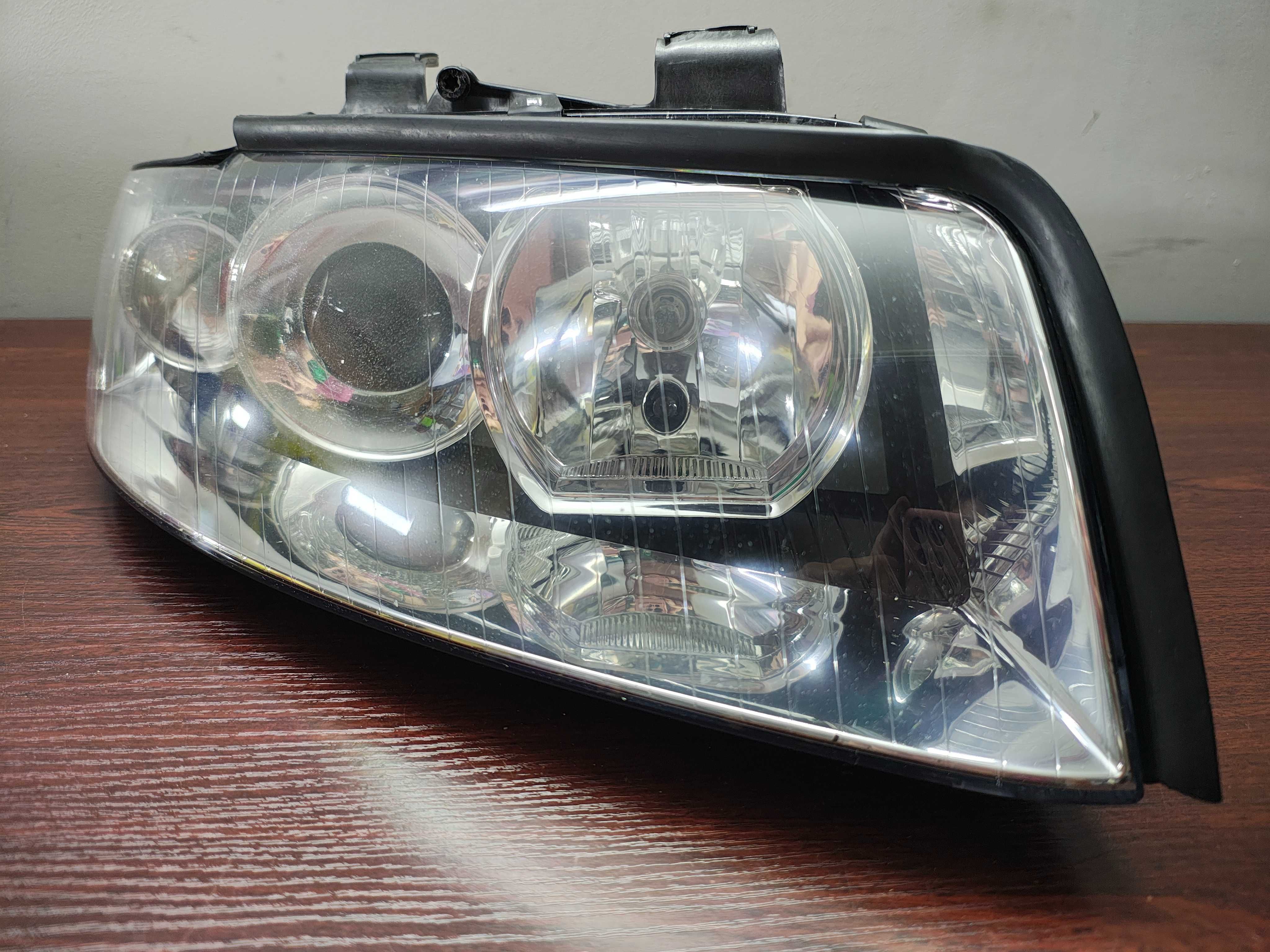 AUDI A4 B6 lampy przód przednie prawa lewa komplet