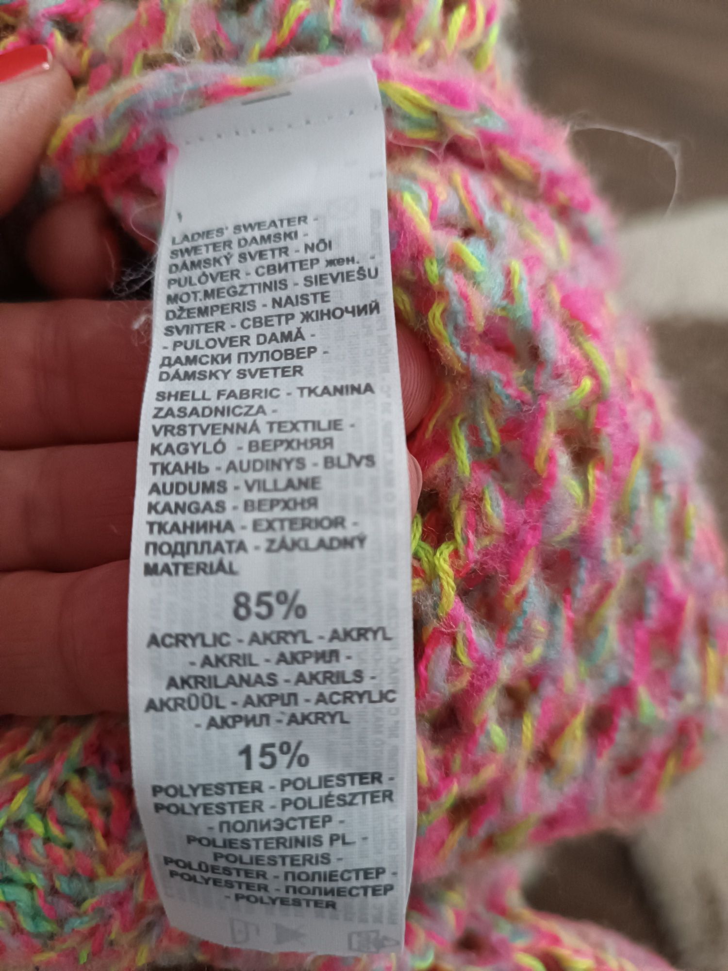 Sweter rozm.L-Reserved
