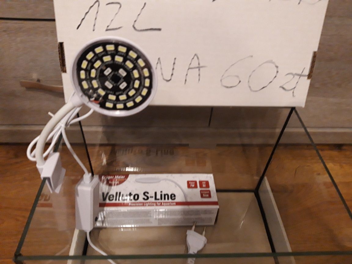 Akwarium NOWE 12 L  z led