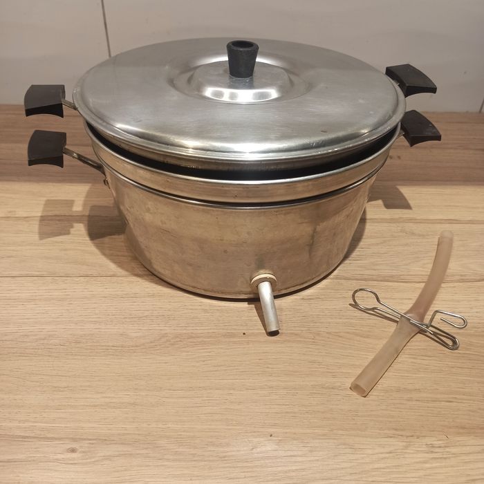 Sokownik parowy na owoce sok aluminiowy PRL