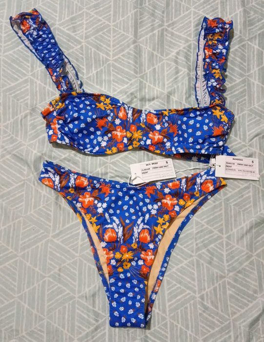 Biquíni azul com motivos florais - Tam. S (novo)