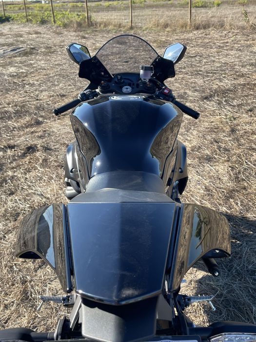 Yamaha R1 2023 - Como Nova!