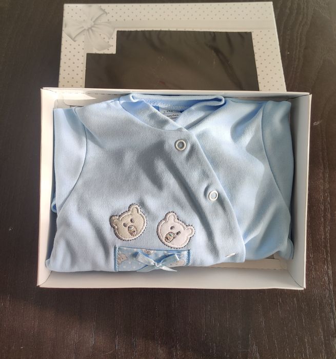 Babygrow de bebé (aperta de lado)