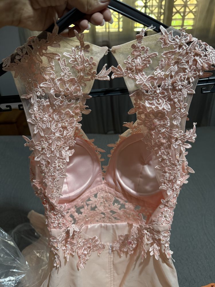 Vendo vestido lindissimo de cerimonia
