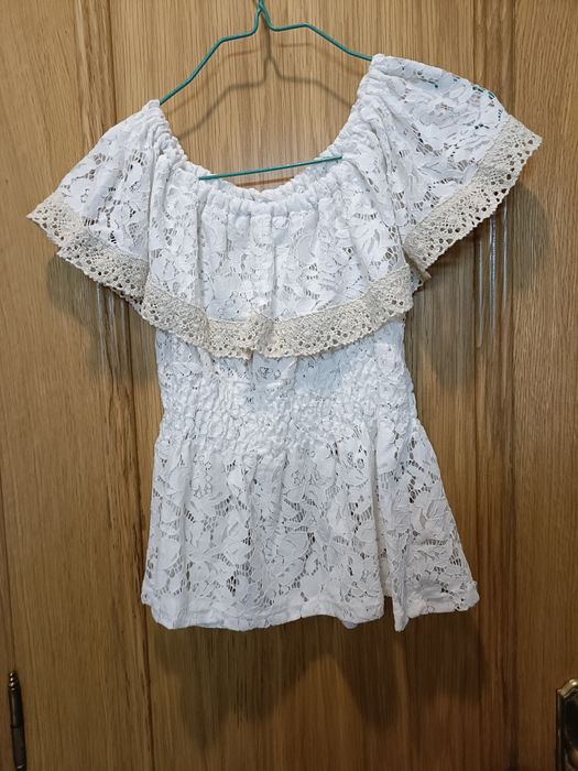 Camisola com renda branca tamanho S