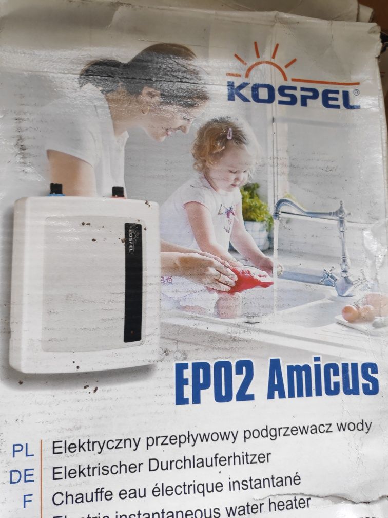 Przepływowy ogrzewacz wody 6kW mocny
