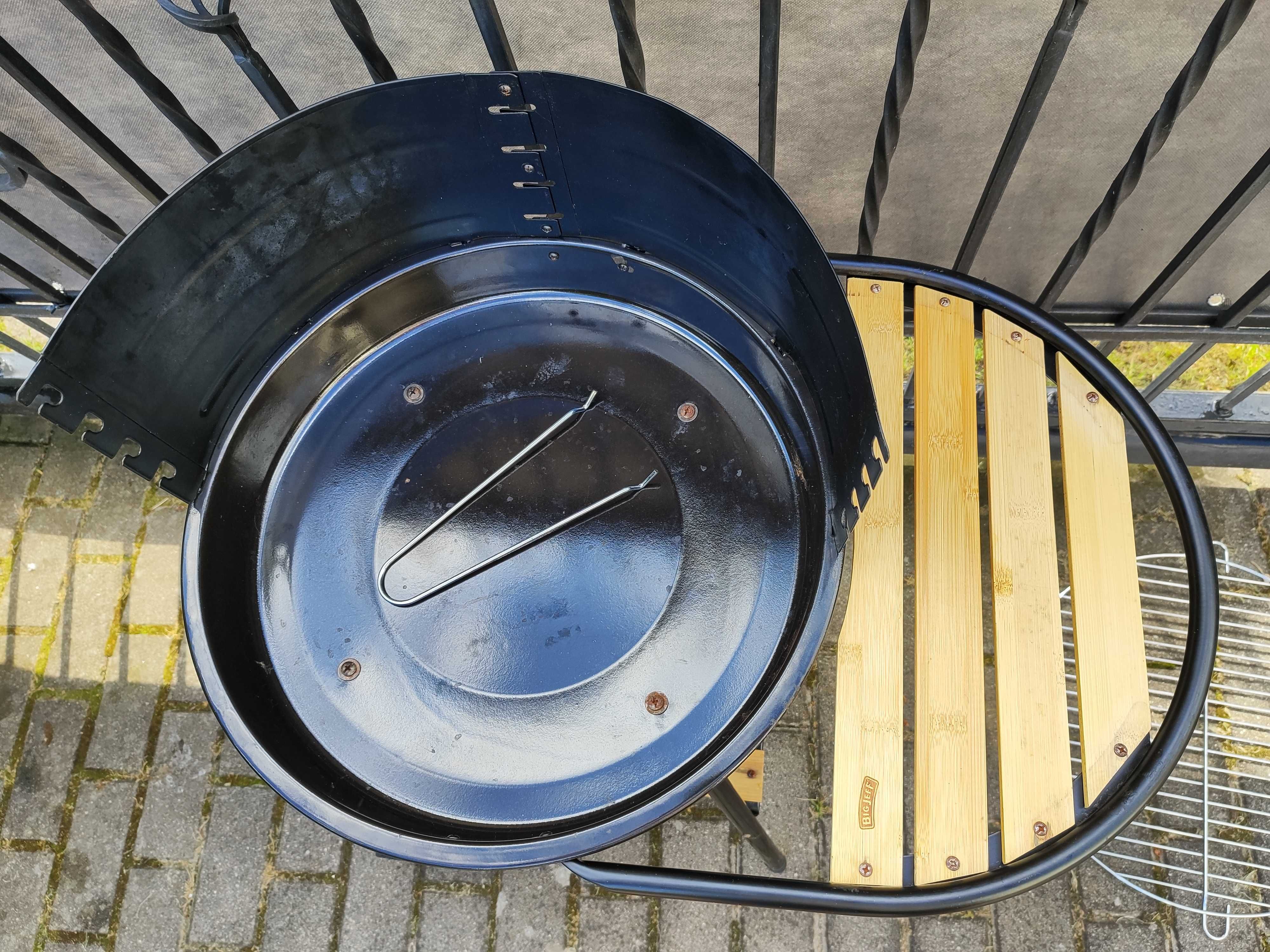 Grill węglowy Big Jeff