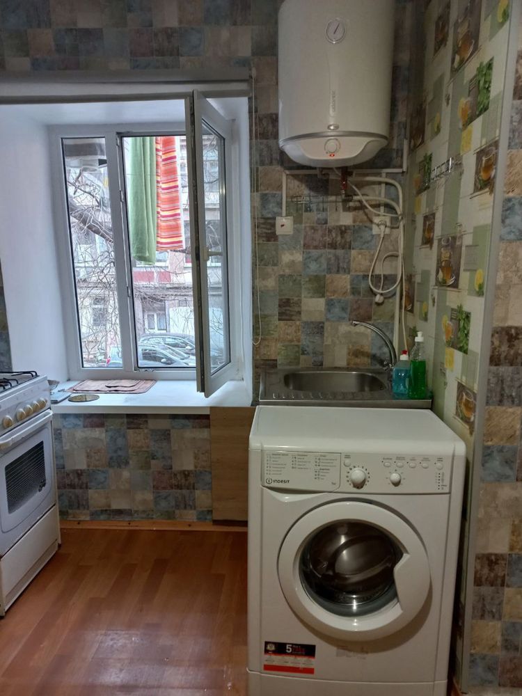 Продам 1- комнатную квартиру в самом центре на ул. Пушкинская