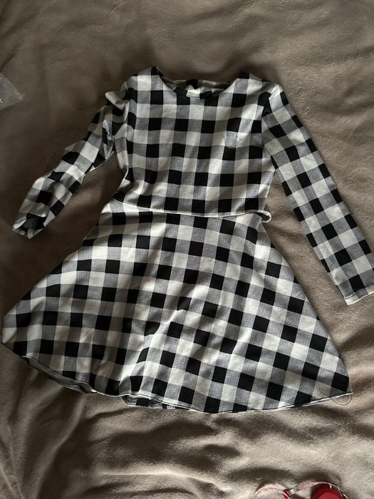 Сукня на дівчинку 116- 122розмір