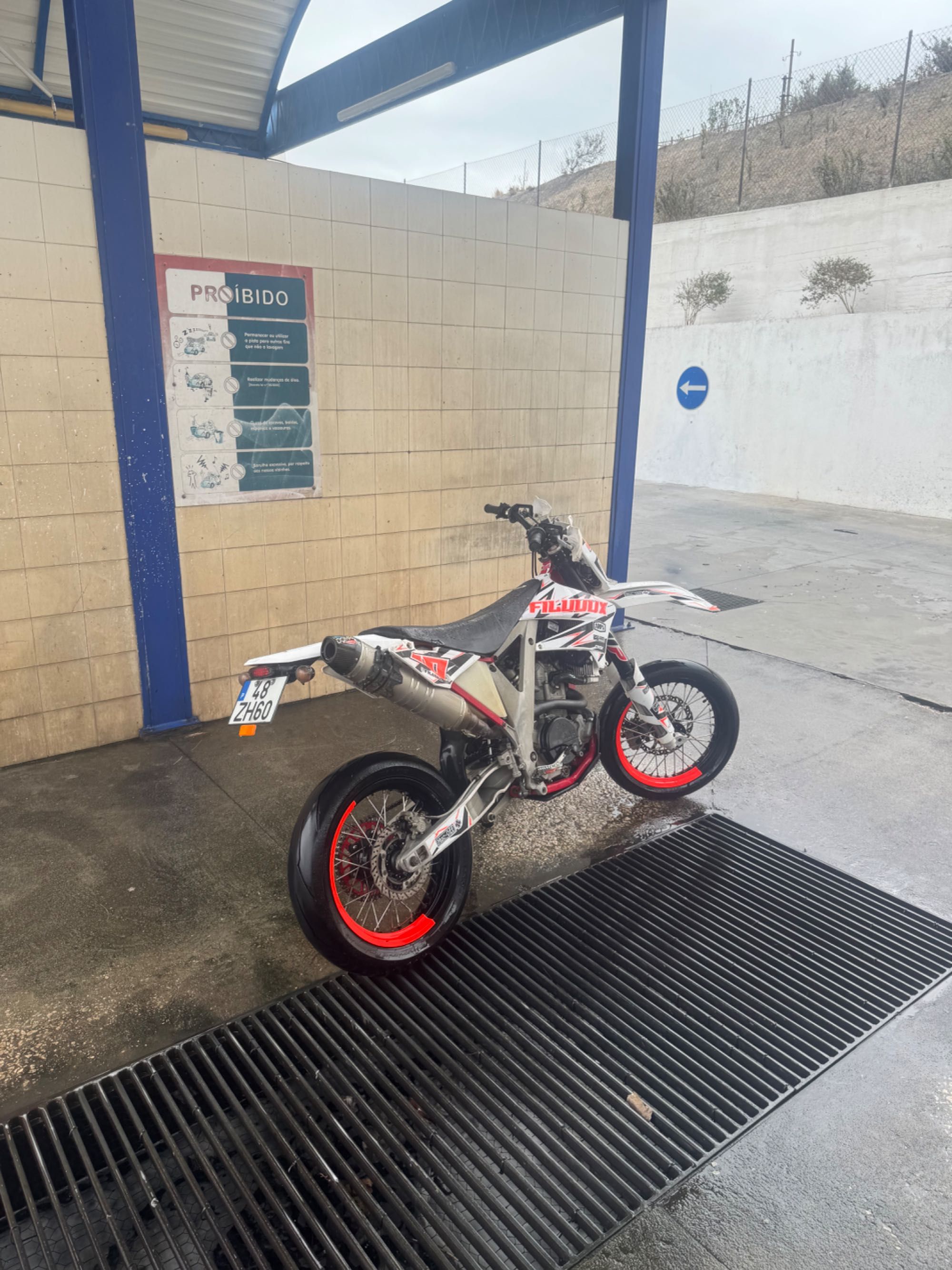 Moto Ajp pr 5 250cc