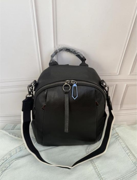 Стильний шкіряний рюкзак