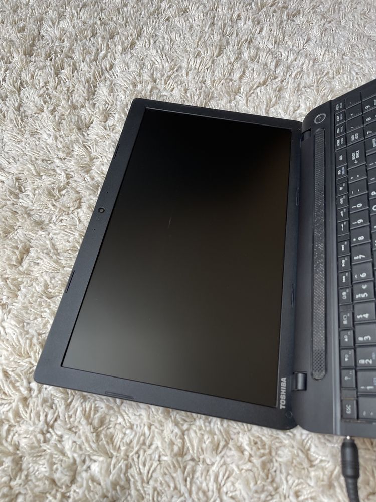 Toshiba Satellite C50 Intel Core i3