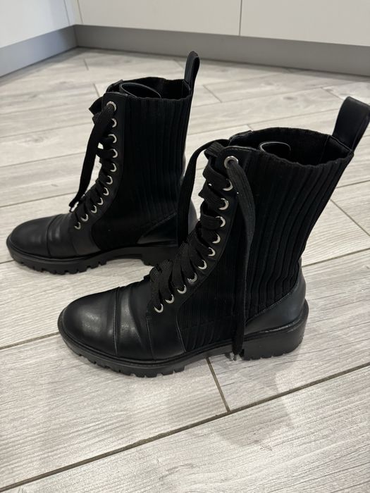 Жіночі черевики на шнурках 39 р Zara