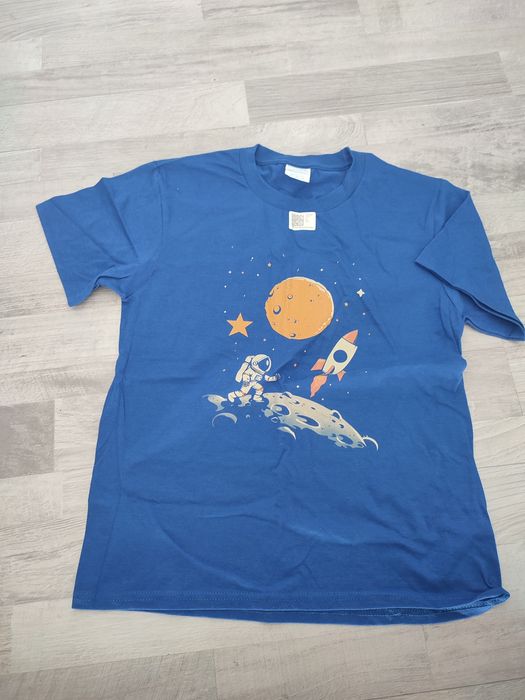 Koszulka chłopięca 140(9-10 lat )