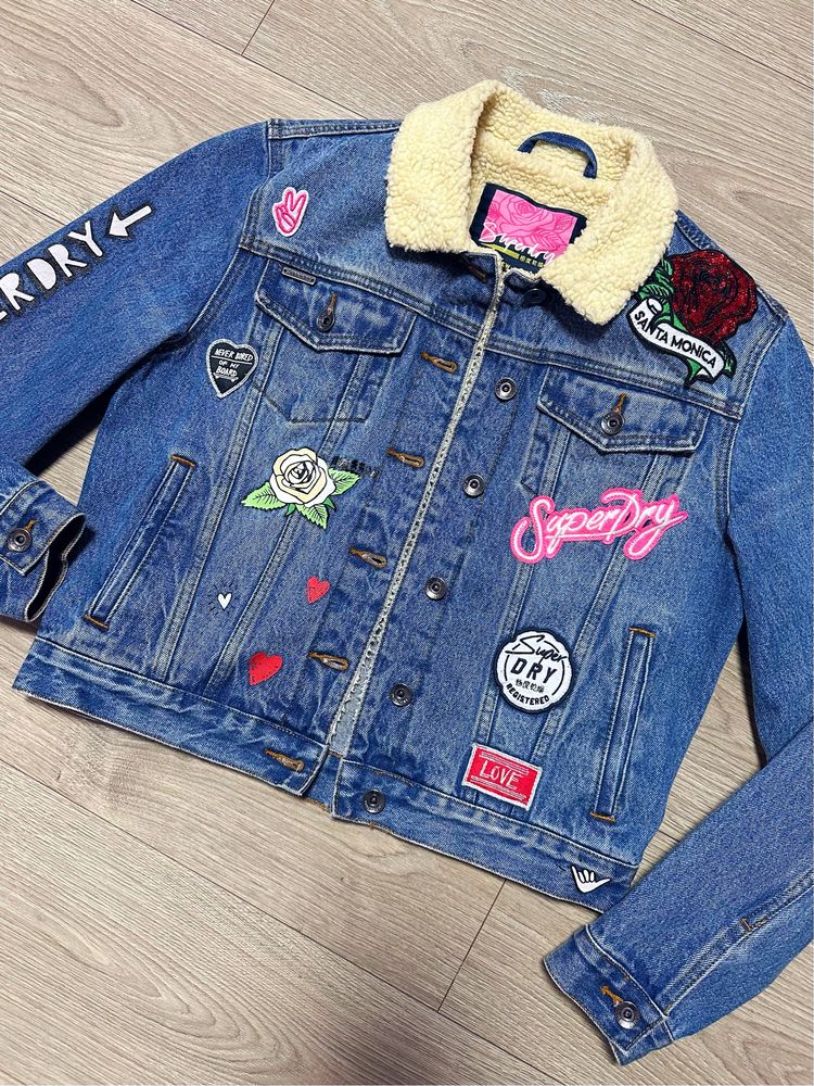 Женская, джинсовая курточка Superdry с мехом (XS-S); жіноча джинсовка