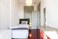 Bright single bedroom with balcony in Campo de Ourique - Room 1