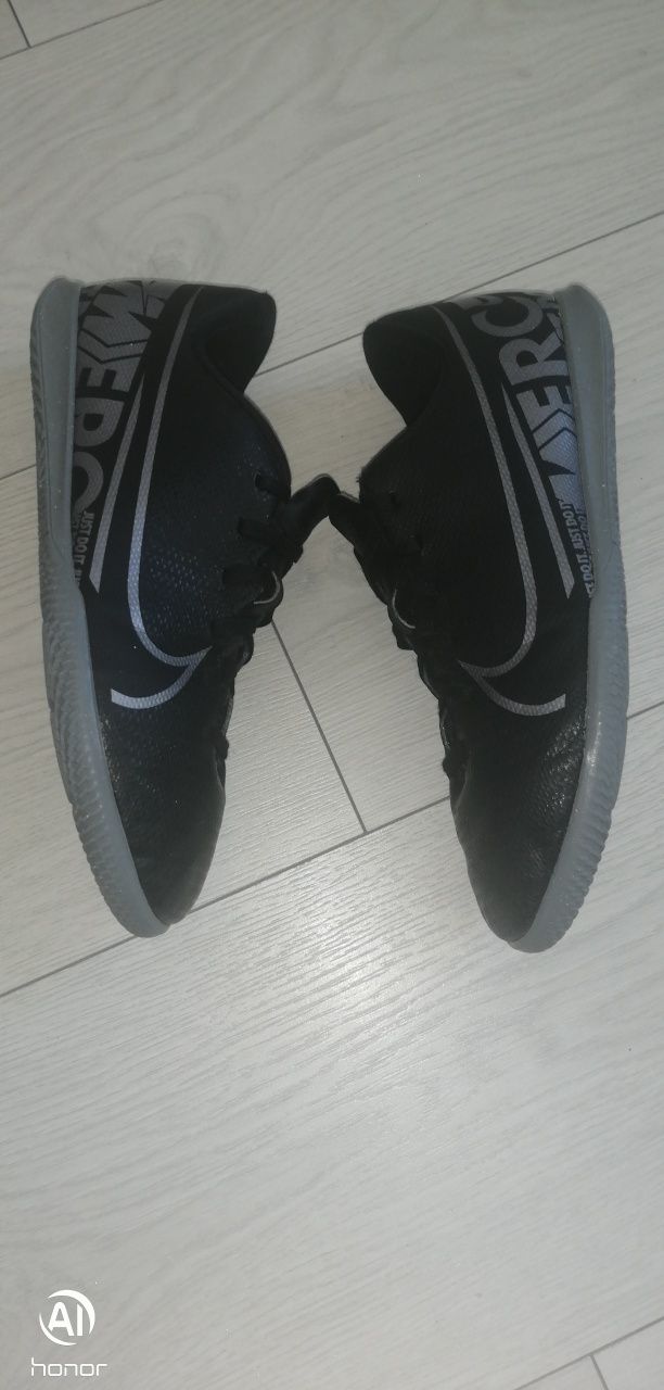 Halówki Nike Mercurial Vapor 37,5 buty piłkarskie