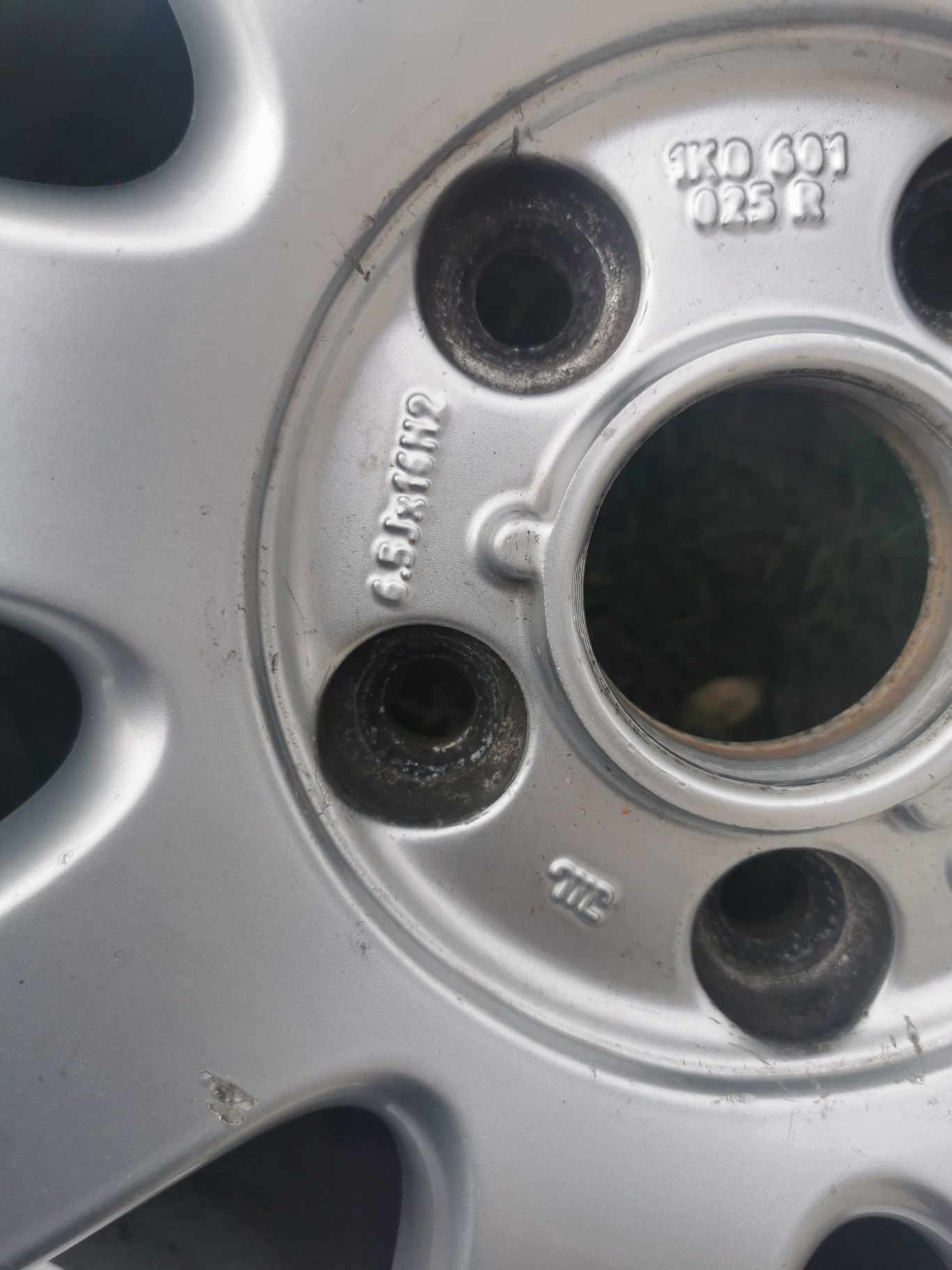 Felga aluminiowa Volkswagen 5x112 6.5x16 ET50 1K0.601.025