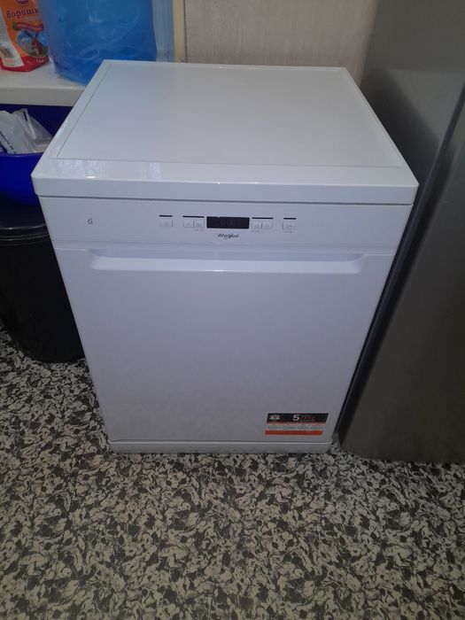 Посудомоечная машина  WHIRLPOOL WRFC3C26