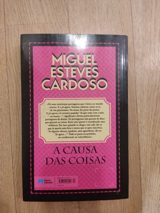 Livro "A Causa das Coisas", de Miguel Esteves Cardoso