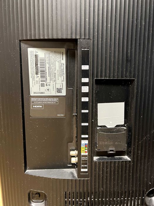 НА ЗАПЧАСТИНИ ЧИ РЕМОНТ Телевізор Samsung UE49MU6300 тріснута матриця
