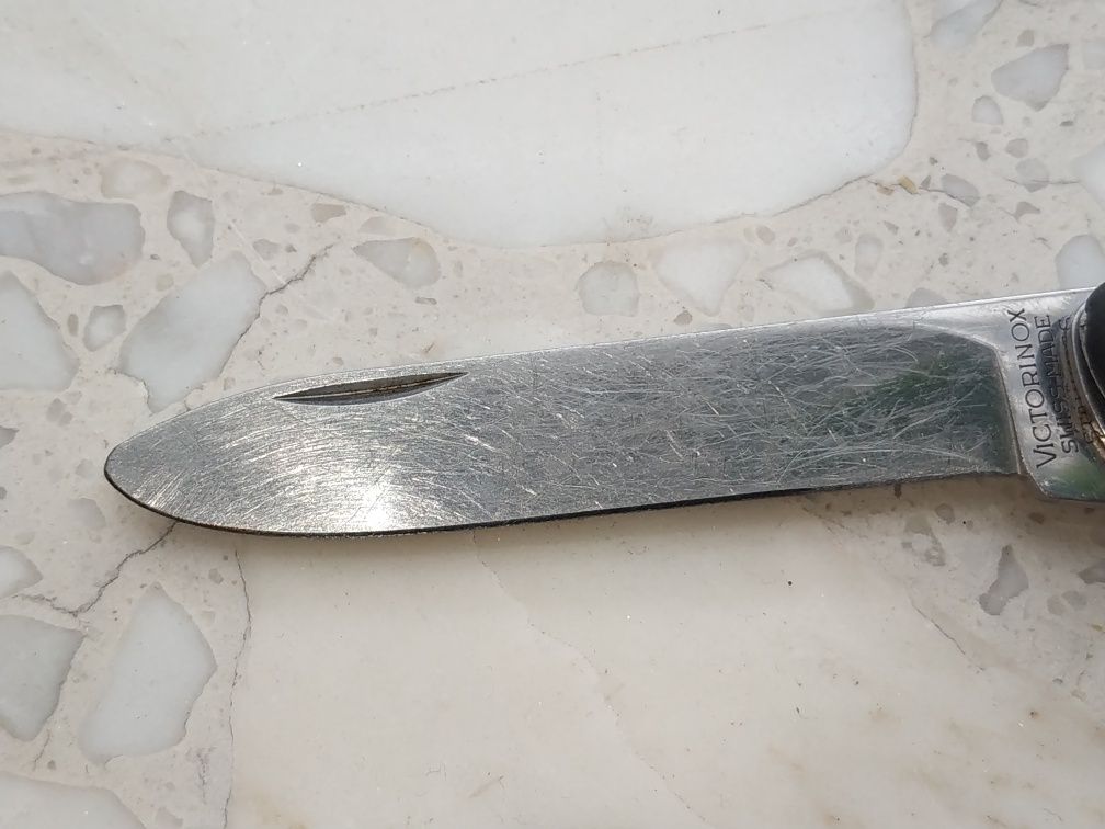 Scyzoryk Szwajcarski nóż Victorinox Nomad 0.8351.C Grip !!