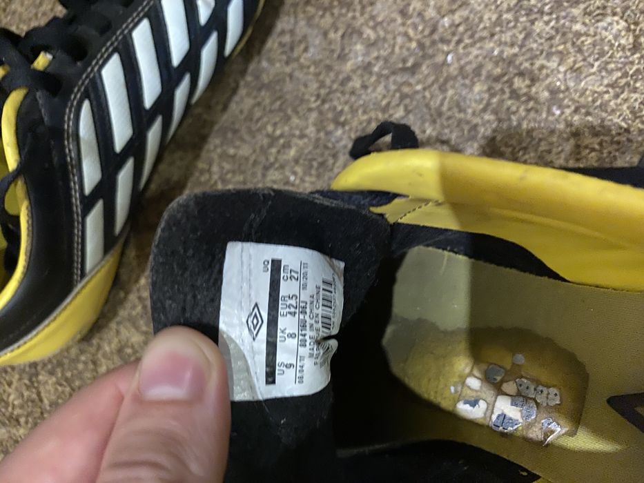 Продам бутси