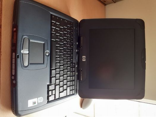 Portáil HP Omnibook Xe3