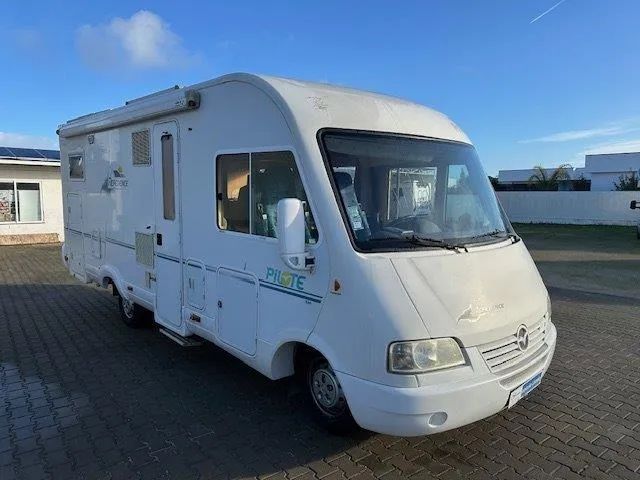 Pilote Reference G 680 Cama Garagem