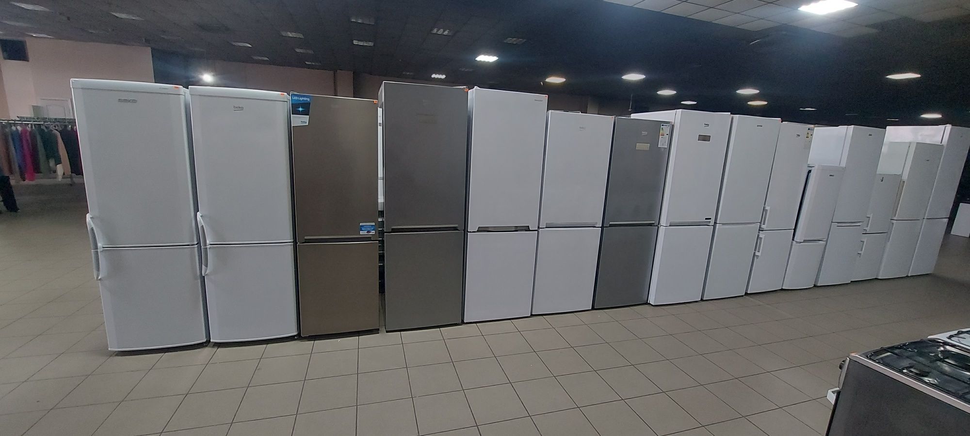 Холодильник  з Європи KGN36NL30