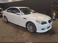 BMW M5 2006 BMW M5 / Benzyna / Tył napęd / Automat / niski przebieg / 5.0 V10