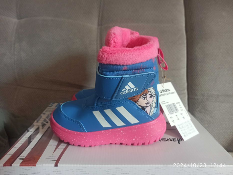 Buty na zimę Adidas Kraina lodu 25,5 Nowe