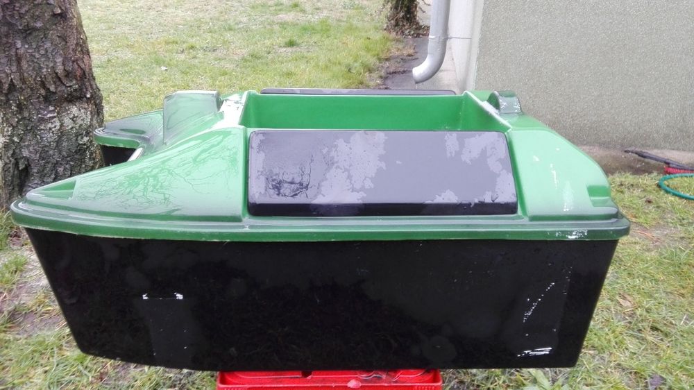 Łódka zanętowa katamaran