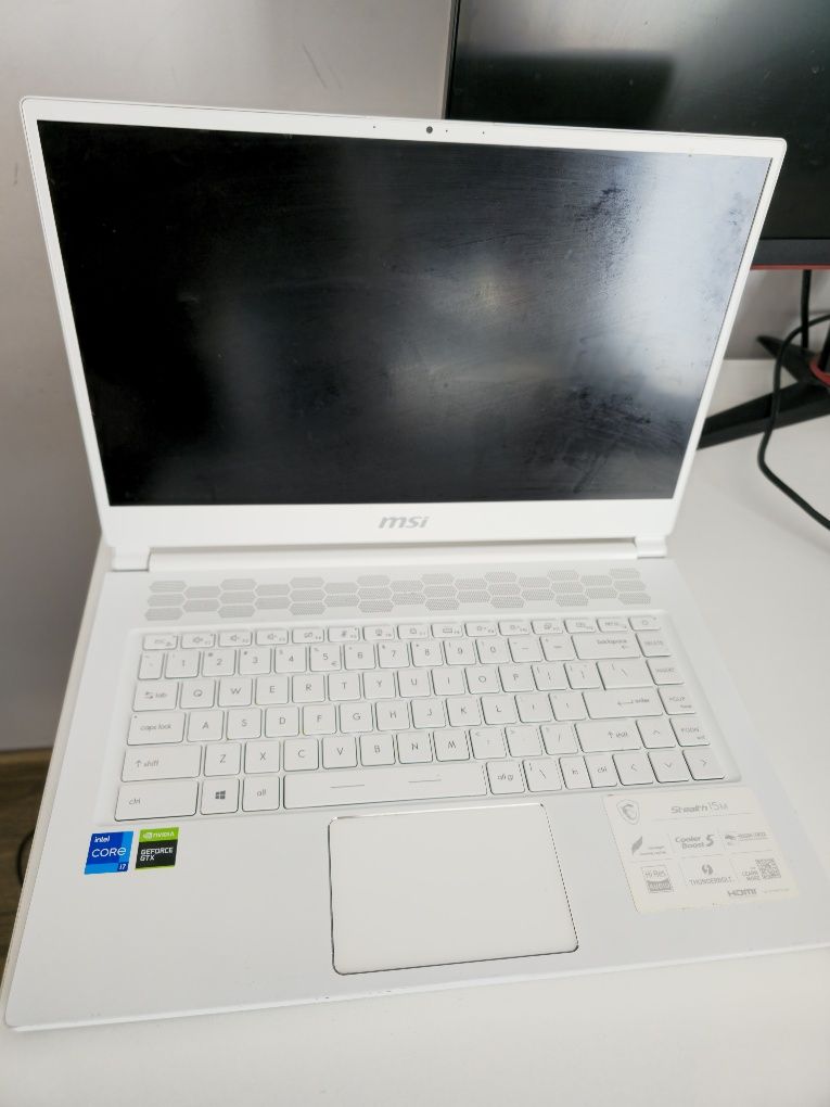 MSI Stealth 15m A11SDK
