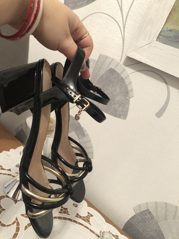 Nowe sandalki Prima Moda r.40