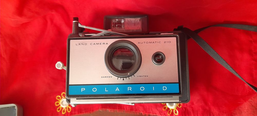 Câmera fotográfica Polaroid Land 210